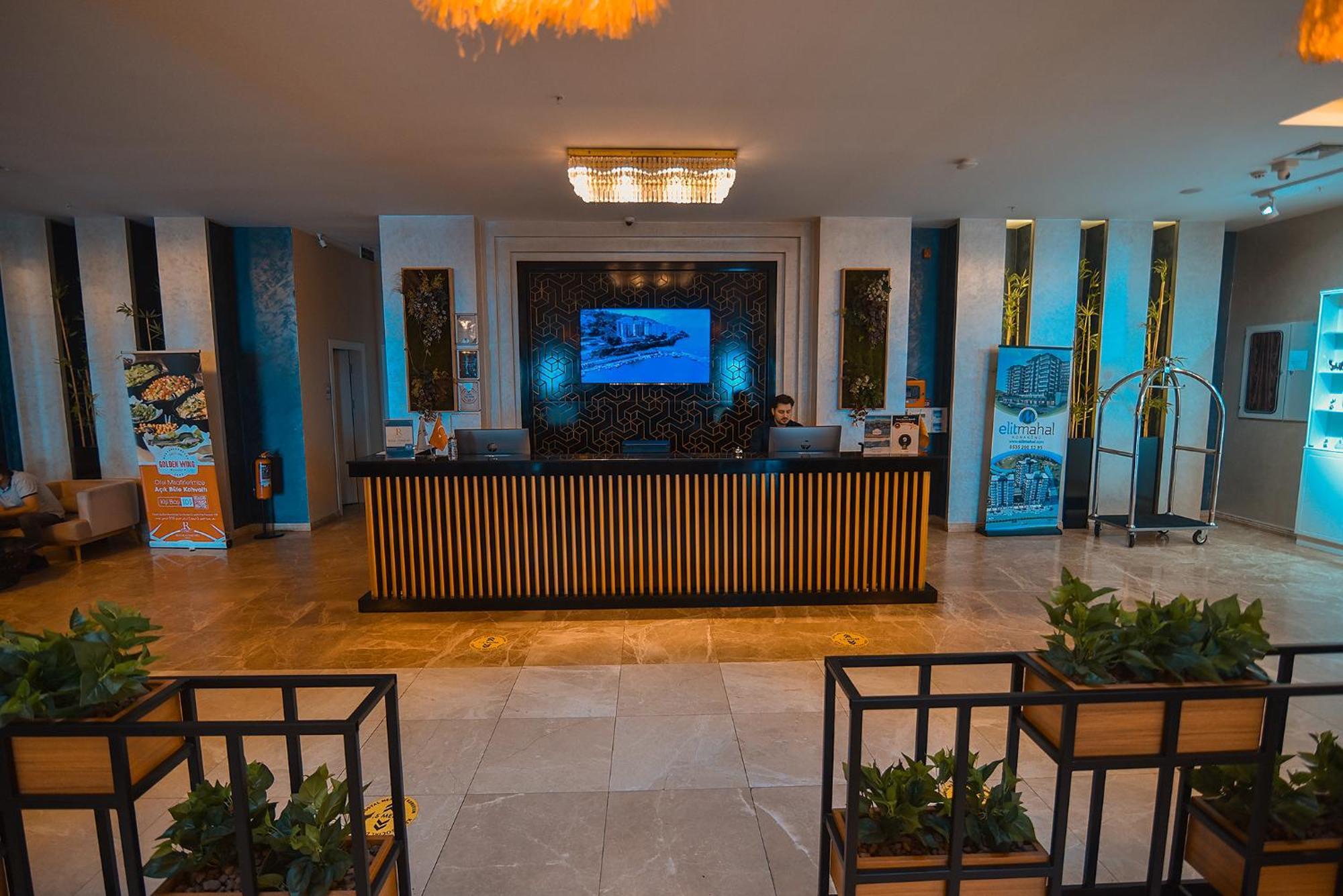 Royal Comfort Hotel Araklı Εξωτερικό φωτογραφία
