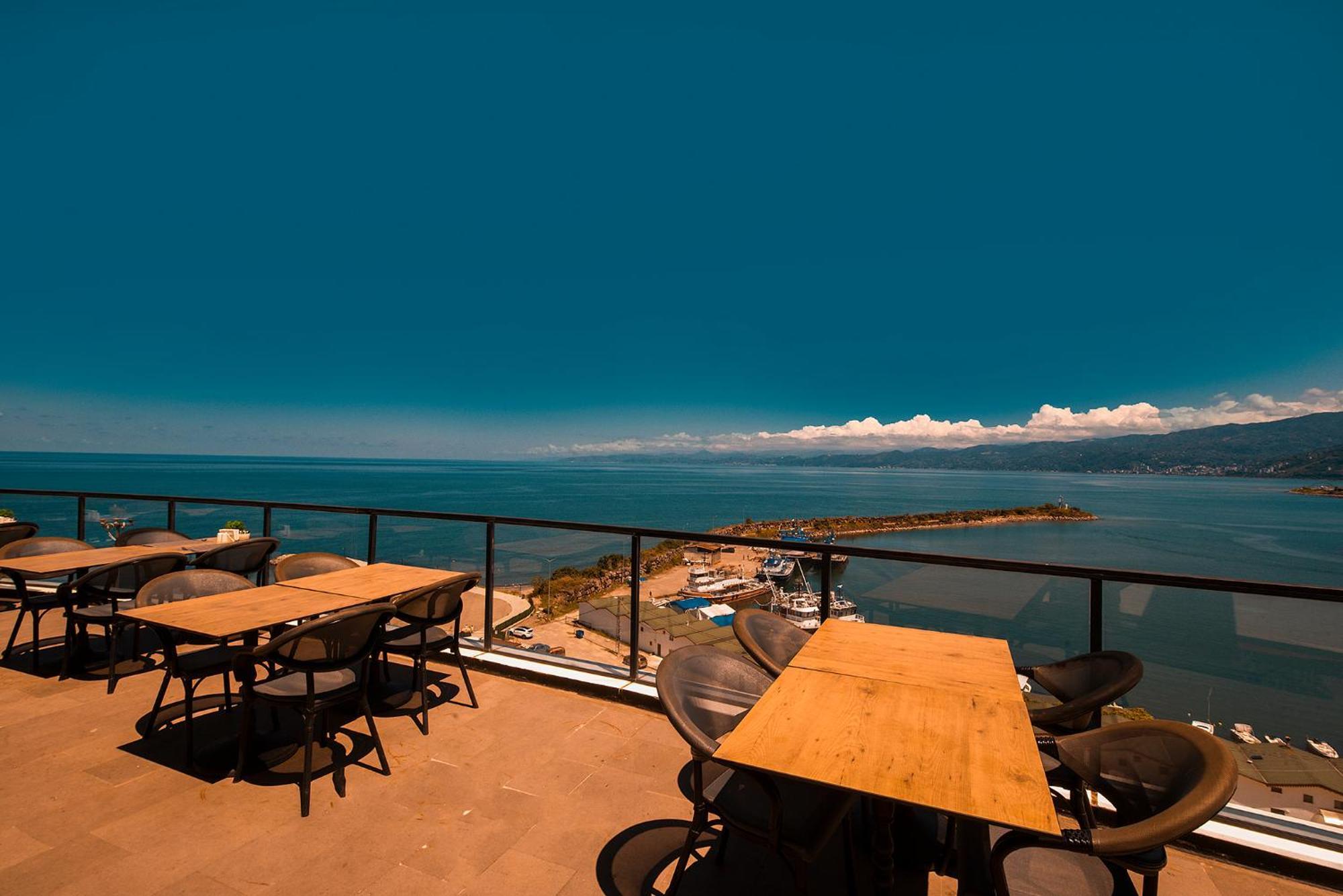 Royal Comfort Hotel Araklı Εξωτερικό φωτογραφία